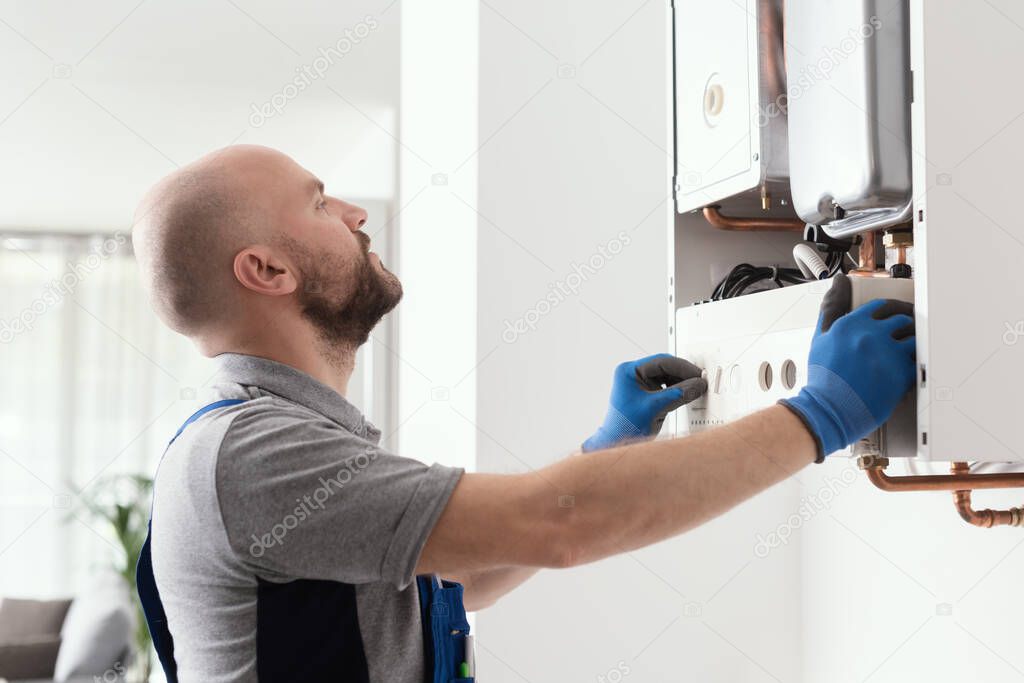 Controllo di sicurezza e analisi fumi su caldaia a gas